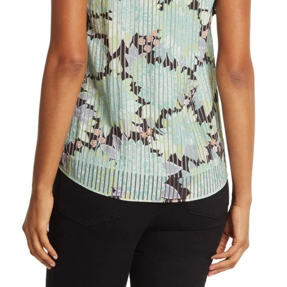 ♠️ Kate Spade Dahlia Bloom Floral Burnout Top NWT - Picture 4 of 8